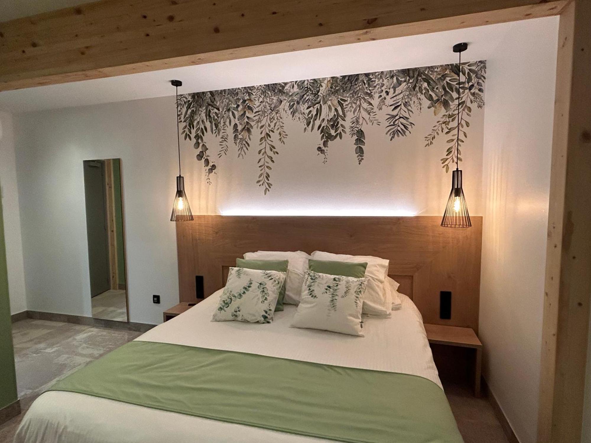 Les Orchidees , Hotel & Restaurant Verdun-sur-Meuse Dış mekan fotoğraf